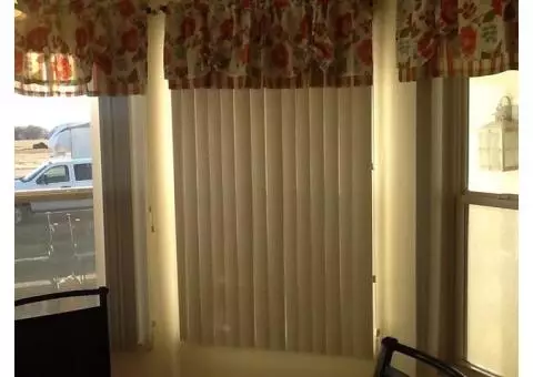 Valances, curtain rods and blinds